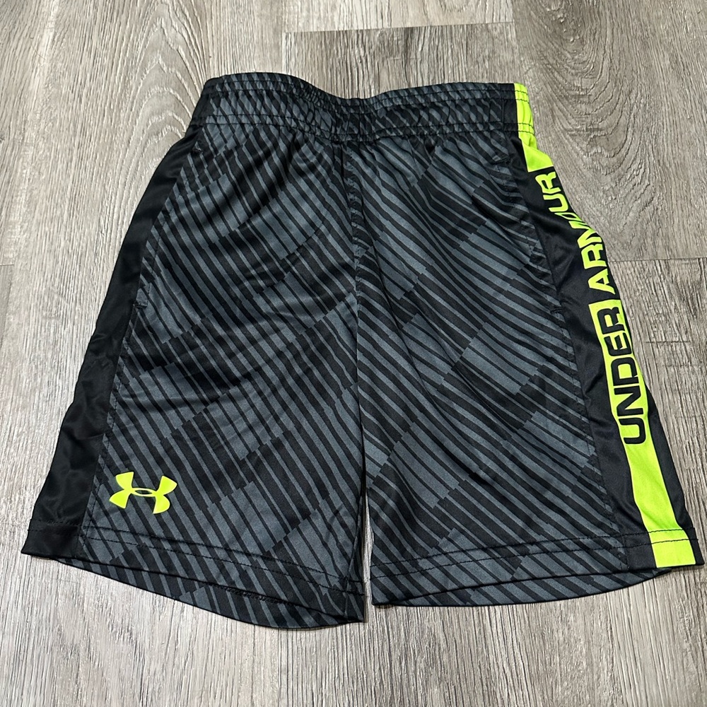 Under Armour Black and Gray Apparel
